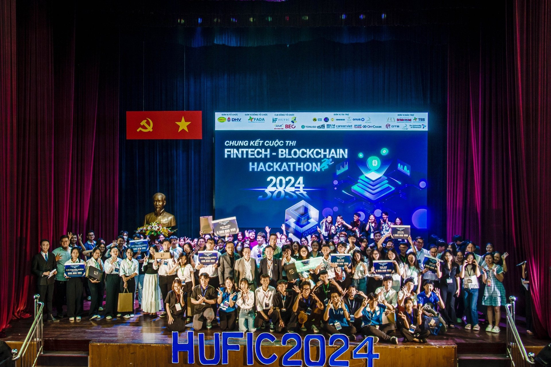 The convergence of 10 universities: Creating a healthy and high-quality competitive environment.